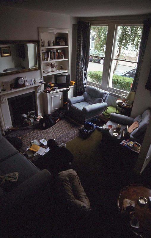 WT 2100 266-30 UK 1991.jpg